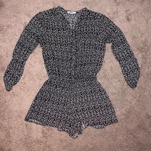 Papaya black and white long sleeved romper